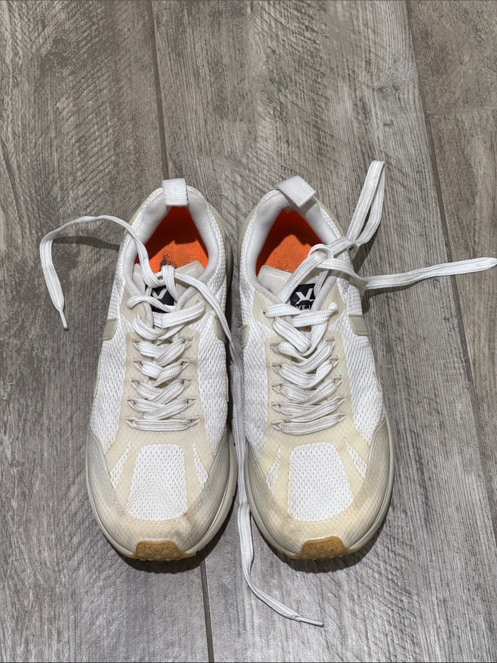 Vega Sneakers